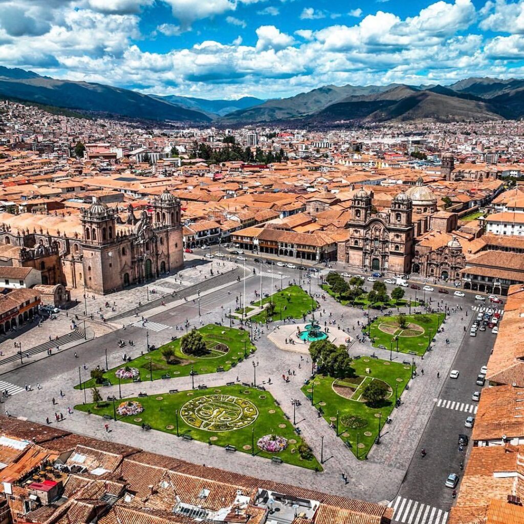 Distance from Lima to Machu Picchu